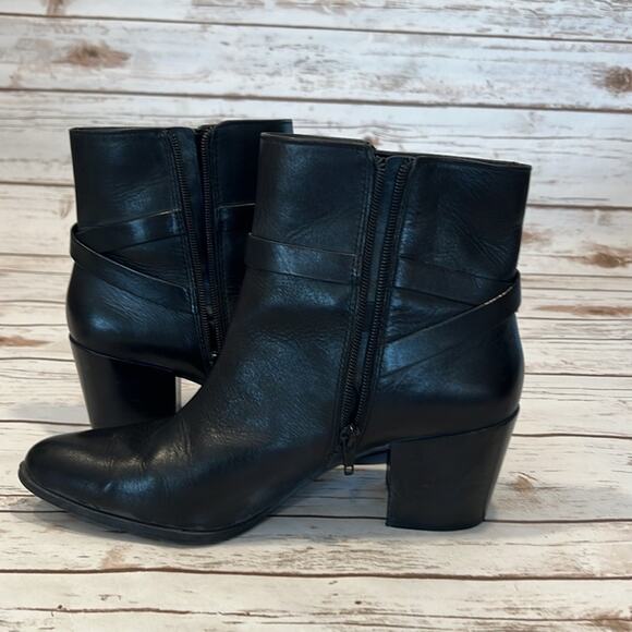 Anne Klein Black Leather Heeled Boots - Picture 12 of 12
